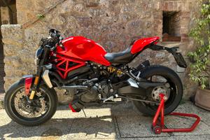 Ducati Monster 1200 R