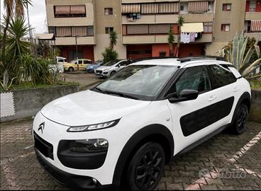 CITROËN C4 CACTUS 1.6 BLUEHDI 100 SHINE