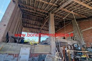 Cascina da ristrutturare