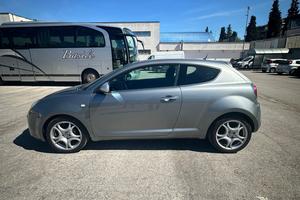 annuncio auto
