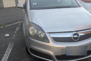 Opel Zafira B 2006