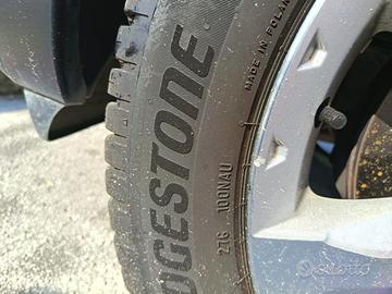 4 gomme Bridgestone Turanza 225/55R17  4 STAGIONI