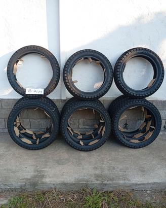Gomme da moto. 