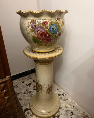 Vaso in ceramica dipinto a mano più colonna