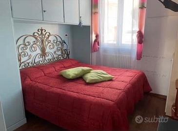 stanza e bagno 380 € più 20 spese