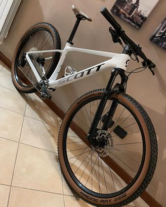 MTB Scott 29" in carbonio 