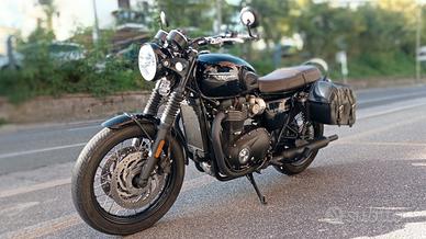 Triumph Bonneville T120 Black Edition