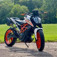 KTM duke 390