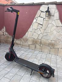 MONOPATTINO ELETTRICO XIAOMI 4 PRO