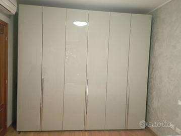 Armadio 6 ante Mercantini  Misure 277x61x257(h)