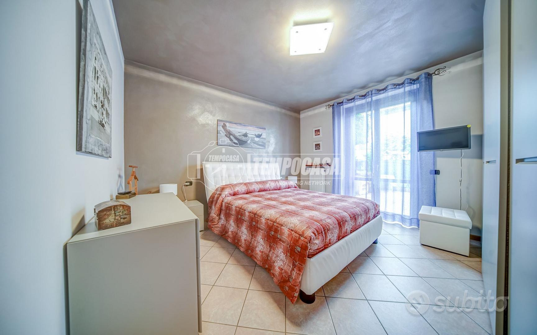 Villa a schiera a Cairate - Vista 5