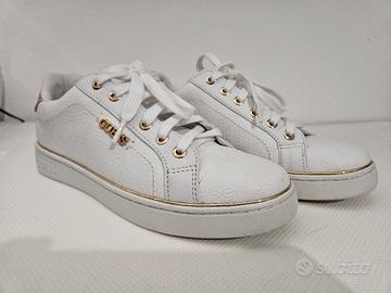 Sneaker Guess