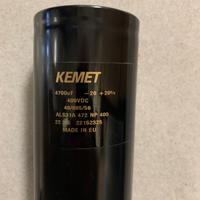 Condensatori 4700uF