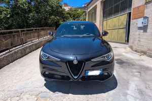 Alfa Romeo Stelvio 2.2 Turbodiesel 160 CV AT8 RWD 