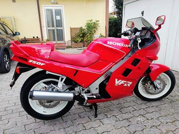 Honda VFR 750 - 1989