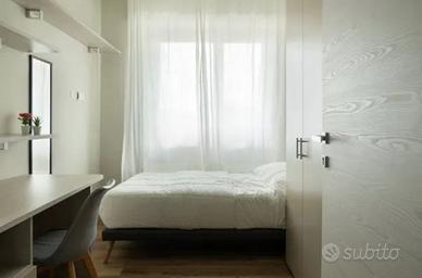 Stanza disponibile da luglio