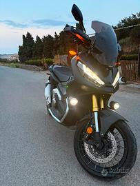 Honda X-ADV 750 in GARANZIA UFFICIALE HONDA