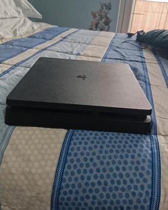 PS4 slim