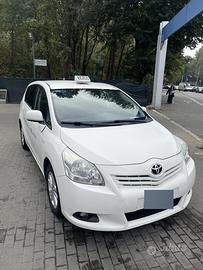 Toyota verso d-4d del 2012 con 7 posti