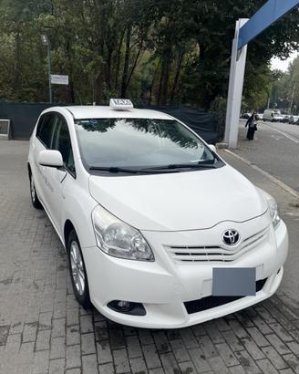 Toyota verso d-4d del 2012 con 7 posti