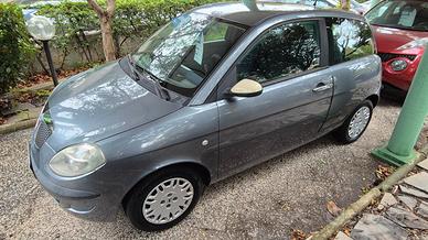 Lancia Ypsilon 1.2 16V Argento