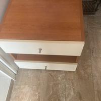 Comodino in ciliegio