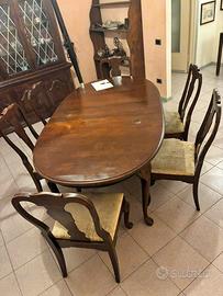 Tavolo legno e sedie