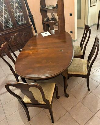 Tavolo legno e sedie