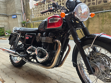 Triumph Bonneville T100 efi