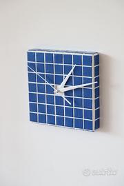 Orologio blu piastrellato da parete o tavolo