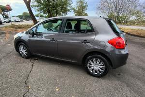 Toyota Auris 1.4 d-4d  pochi km ok neopatentati