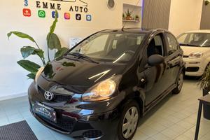 Toyota Aygo 1.0 5 porte Now 12 MESI DI GARANZIA