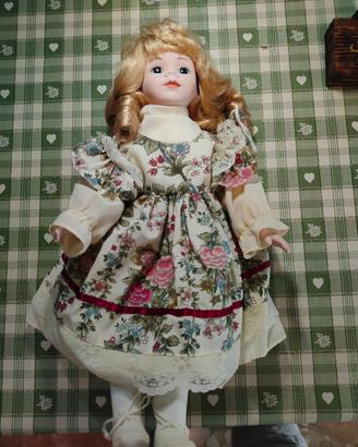 Bambola porcellana vintage abito floreale bionda