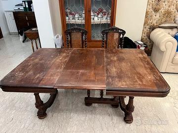 Tavolo allungabile d'Antiquariato