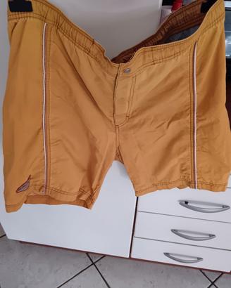 Costume da bagno come nuovo