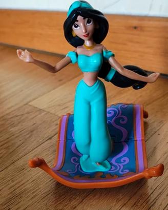 Jasmine con il suo tappeto magico. Disney