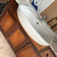Lavabo con mibile bagno