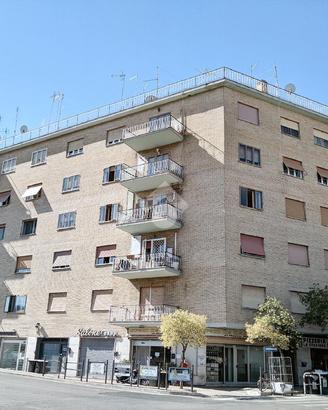 3 LOCALI A CIAMPINO