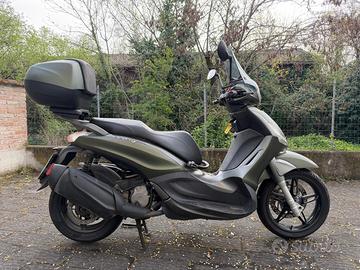 Piaggio Beverly 350 Sport Touring ABS