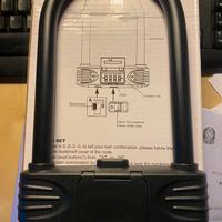 Lucchetto di sicurezza a U con combinazione