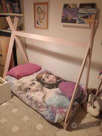 Letto a capanna per bambini + materasso