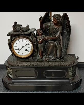 orologio antico con scultura in bronzo 