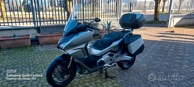 HONDA FORZA 750 DEL 2021