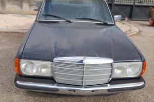 mercedes 200 benzina 1980