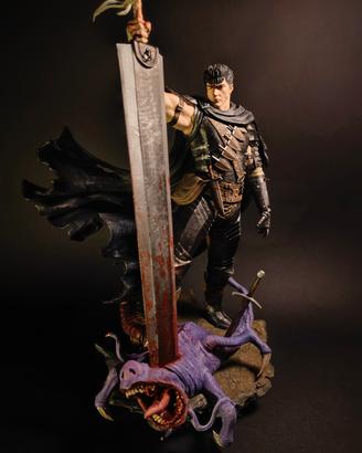 Berserk action figure Guts 33 Cm