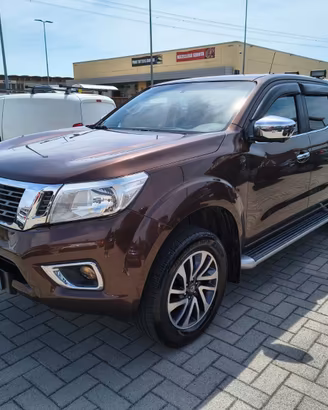 Nissan Navara 2.3 dCi 4WD Double Cab 190CV *5 POST