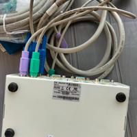Switch 4 porte VGA e PS2  