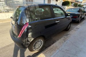 Lancia Y 1.3 mjt anno 2005