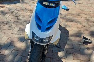 aprilia sr 