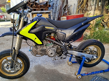 Pit bike Ayrton Xtrema 2021